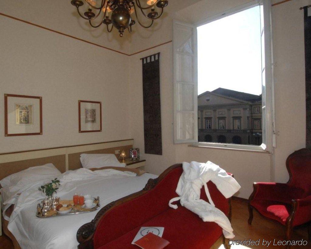 Grand Universe Lucca, Autograph Collection Номер фото